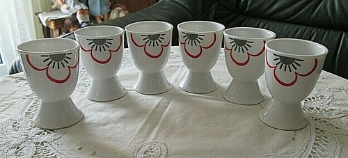 Eierbecher mit fuß - ,