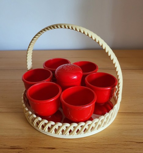 Vintage eierbecher set rot - eierbecher,