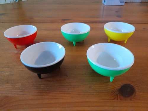 Eierbecher plastik rot - 5,
